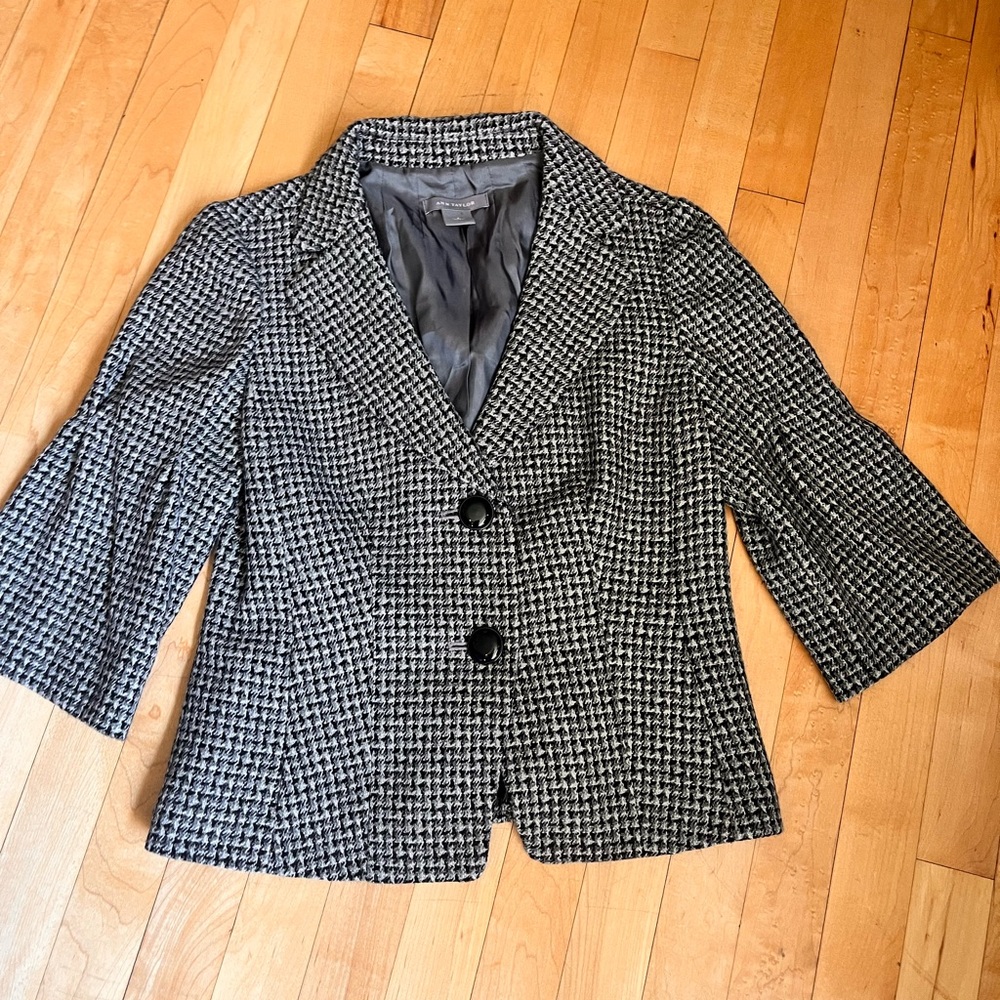Ann Taylor Black and White Houndstooth Blazer
